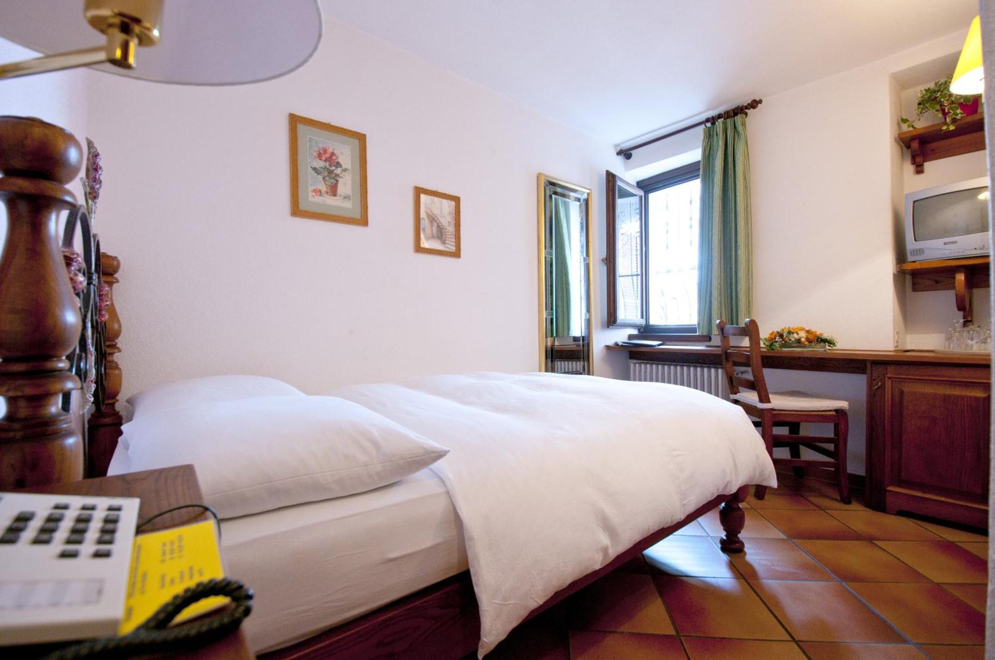 Albergo Ristorante Della Posta Моркоте Екстериор снимка