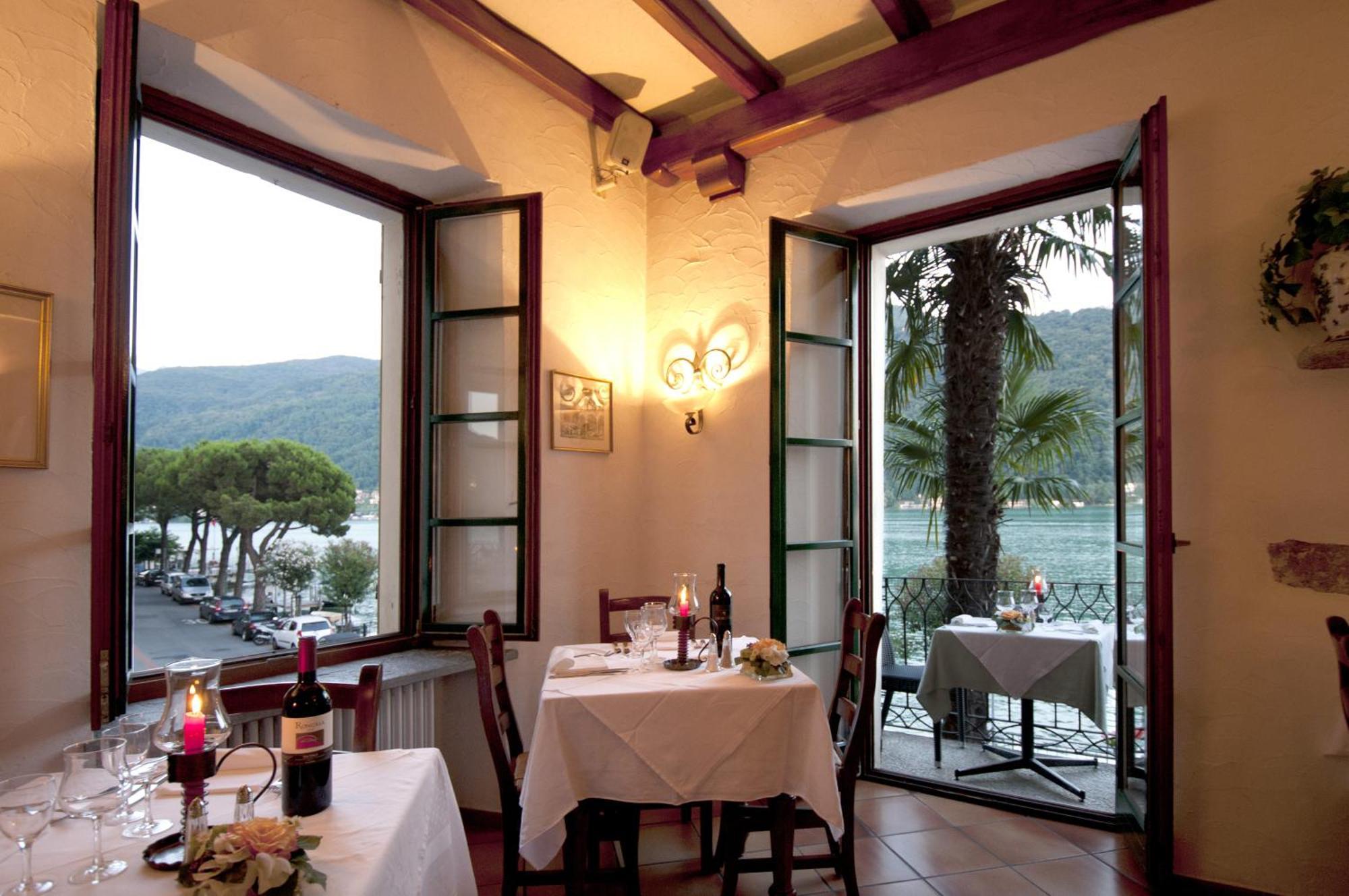 Albergo Ristorante Della Posta Моркоте Екстериор снимка